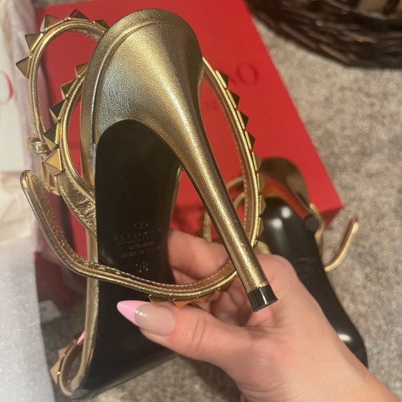 Valentino No Limits Gold Sandal Heel - Picture 7 of 9